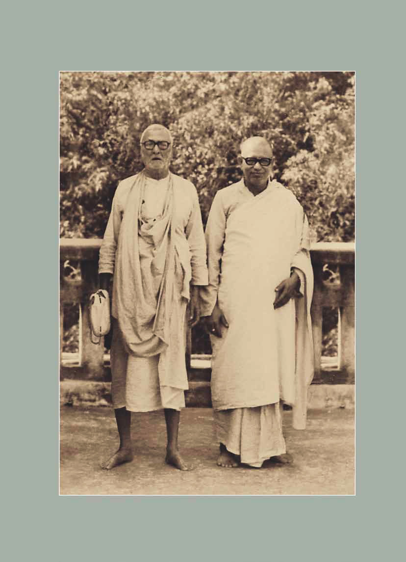 Ш́рӣ Гуру А̄рати-стути