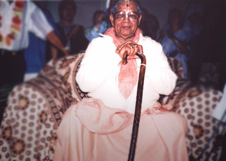 Самопредание и служение