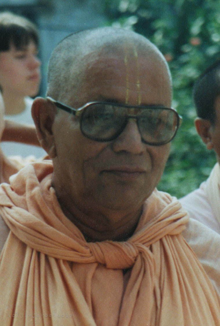 Недопустимость оскорблений дхамы