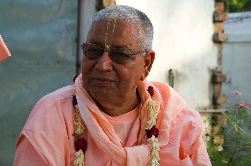 Вчера здесь явился Господь Шива.