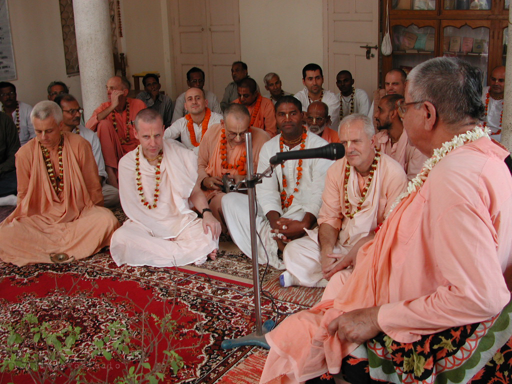 Шринивас Ачарья и проповедь в Бенгалии